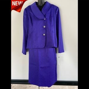 NWT Isabella Suits